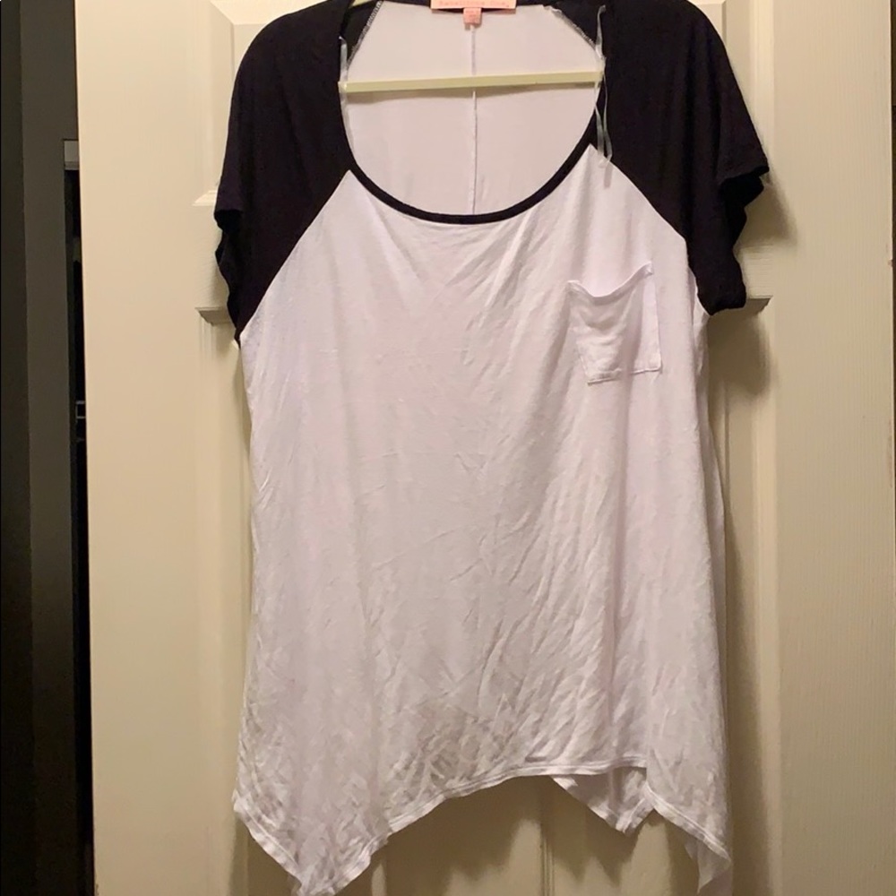Super cute jersey plus size black sleeve tee